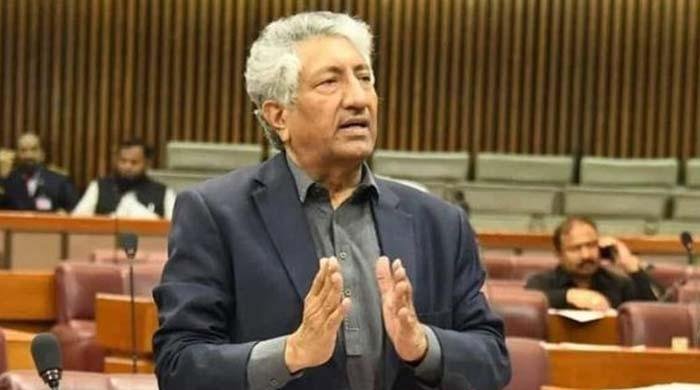بھارت سندھ طاس معاہدہ یکطرفہ معطل نہیں کر سکتا، پاکستان اپنے آبی حقوق کاتحفظ کرے گا 2 l 404172 094009 updates